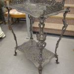 688 1606 GARDEN TABLE